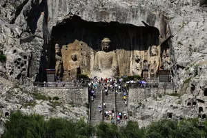 河南洛阳龙门石窟风景图片第张
