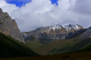 四川夏诺多吉神山风景图片第张