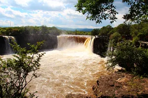 黑龙江吊水楼瀑布风景图片第张