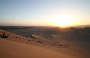 甘肃鸣沙山滑沙旅游风景图片第张