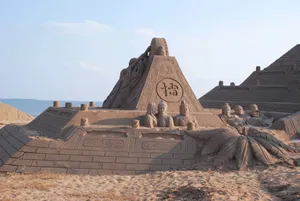 山东烟台海阳沙雕风景图片第张