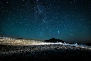 黑夜星空唯美壁纸图片_1