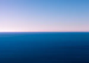 平静大海海平面图片