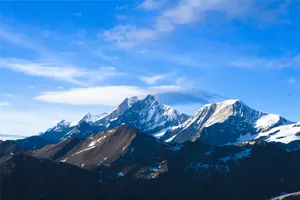 阿尔卑斯雪山图片