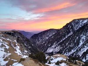 黄昏雪山美景图片第1张