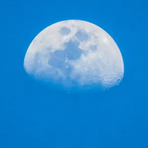 天空月亮图片_1