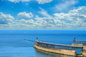 碧海蓝天石桥图片_1
