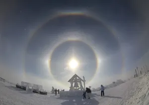 太阳光晕图片第1张