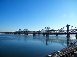 水上大桥风景图片