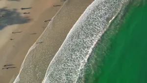 美丽的海岸线风景图片_8