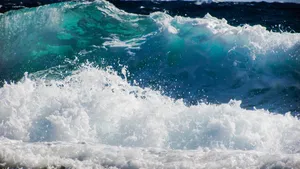 5k高清海浪图片_6