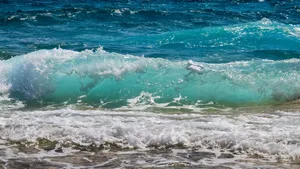 5k高清海浪图片_9