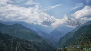 尼泊尔喜马拉雅山风景图片_4