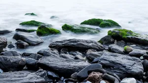 唯美海边岩石图片_3