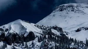 高清雪山图片_2