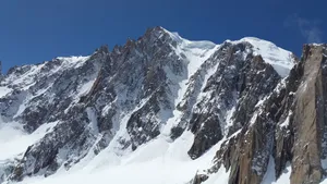 高清雪山图片_9