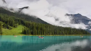 风景优美的湖泊图片_8