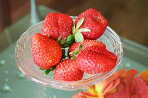 鲜红酸甜可口的草莓图片第张