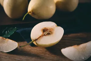 脆甜可口的雪花梨图片第张