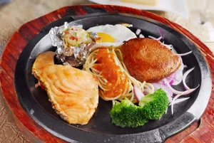 美味好吃的铁板鸡排套餐图片第张