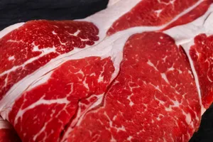 鲜嫩红色的牛肉图片第张