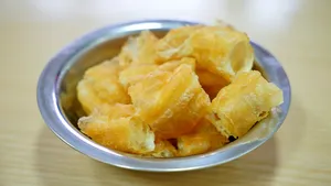 早餐香脆的油条图片第张