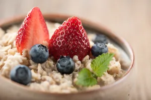 好吃的蔬菜水果拌饭图片第张