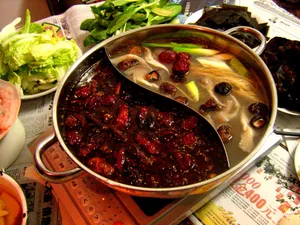 麻辣巴渝火锅图片第张