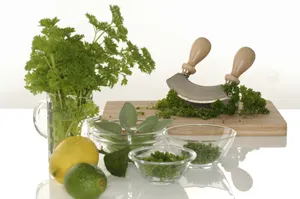 香草和餐具图片第张