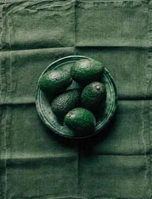 绿色牛油果图片_1