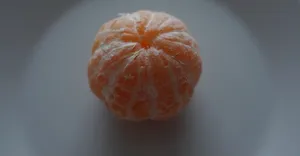剥皮的橘子图片