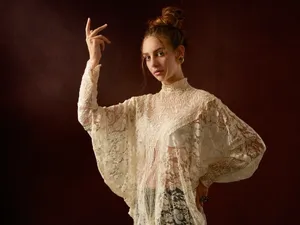 室内美女欧洲人体艺术图片_1