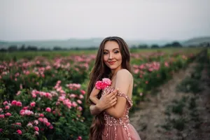 优优美女艺术写真摄影