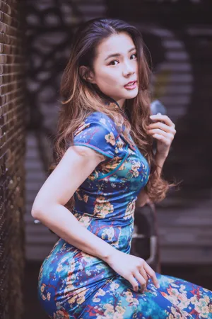 古典旗袍气质美女图片_1