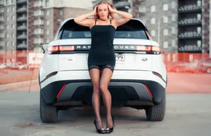 车模袜美女图片第1张