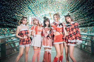 圣诞美女性感写真照第1张