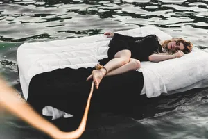 捆绑美女写真人体之美_1