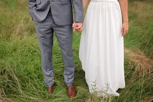 情侣婚纱礼服局部图片_1