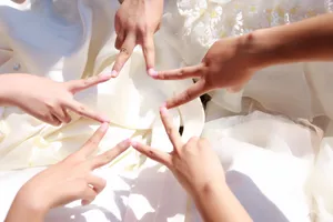 毕业季闺蜜婚纱照_1