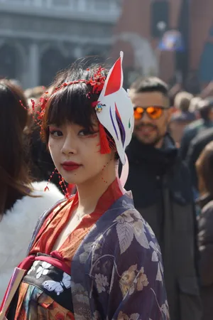 汉唐服装装扮美女图片第1张