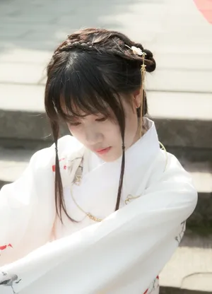 白衣古典美女图片_1