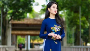 亚洲侧颜淡妆女人图片_1