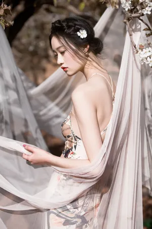 美女楚楚动人图片_1