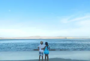 海边小朋友图片