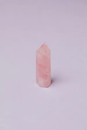 浅粉色水晶图片