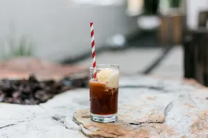 冰淇淋红茶图片_1