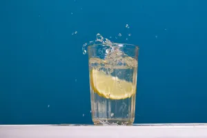 新鲜柠檬水高清图片_1