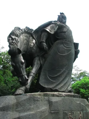 岳飞雕像高清图片