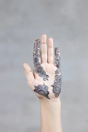 几何手掌纹身图片_1
