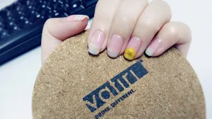 短指甲美甲图案第1张